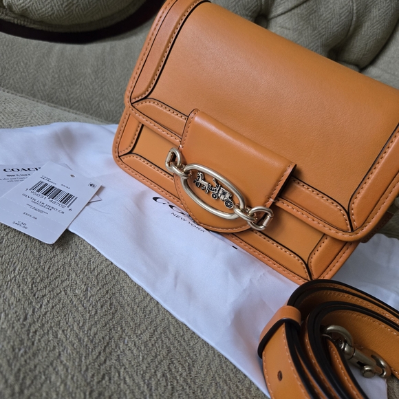 Coach Hero Crossbody - Picture 1 of 14